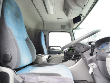 UDトラックス クオン 冷凍バン 大型 PKG-CD4ZA 年式 H21[写真23]