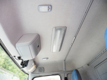 UDトラックス クオン 冷凍バン 大型 PKG-CD4ZA 年式 H21[写真30]