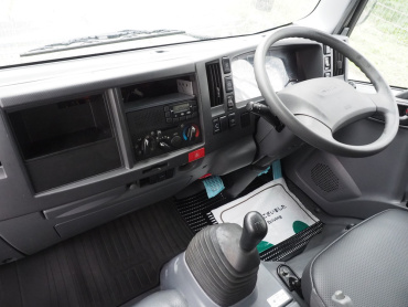 いすゞ エルフ バン車 小型 TKG-NPR85YN 年式 H28[写真24]