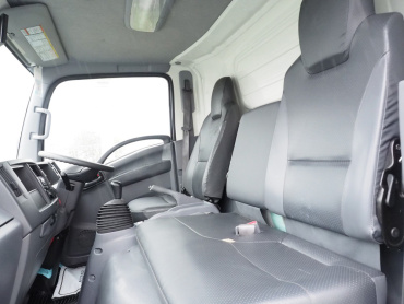 いすゞ エルフ バン車 小型 TKG-NPR85YN 年式 H28[写真30]