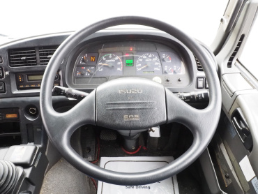 いすゞ ギガ ウイング車 大型 LKG-CYJ77A 年式 H23[写真33]