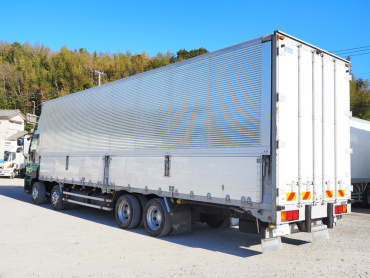 いすゞ ギガ ウイング車 大型 LKG-CYJ77A 年式 H23[写真08]