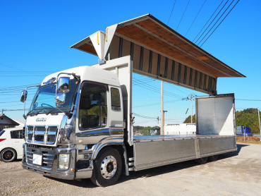 いすゞ ギガ ウイング車 大型 LKG-CYL77A 年式 H23[写真02]