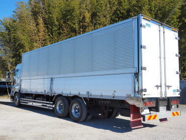 いすゞ ギガ ウイング車 大型 LKG-CYL77A 年式 H23[写真07]