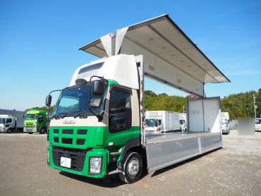 いすゞ ギガ ウイング車 大型 LKG-CYJ77A 年式 H23[写真03]