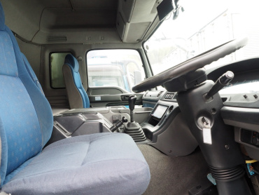 いすゞ ギガ ウイング車 大型 LKG-CYL77A 年式 H23[写真29]