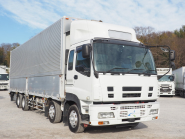 いすゞ ギガ ウイング車 大型 PDG-CYJ77W8 年式 H22[写真05]