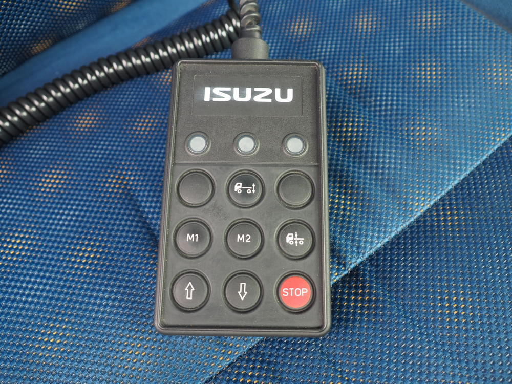 いすゞ ギガ ウイング車 大型 QKG-CYL77A 年式 H26[写真36]