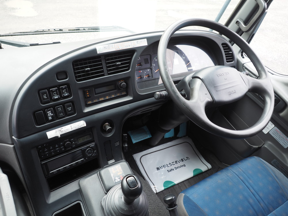 いすゞ ギガ ウイング車 大型 QKG-CYL77A 年式 H26[写真32]
