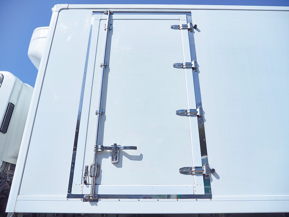 いすゞ エルフ 冷凍バン 小型 TKG-NPR85AN 年式 H26[写真16]