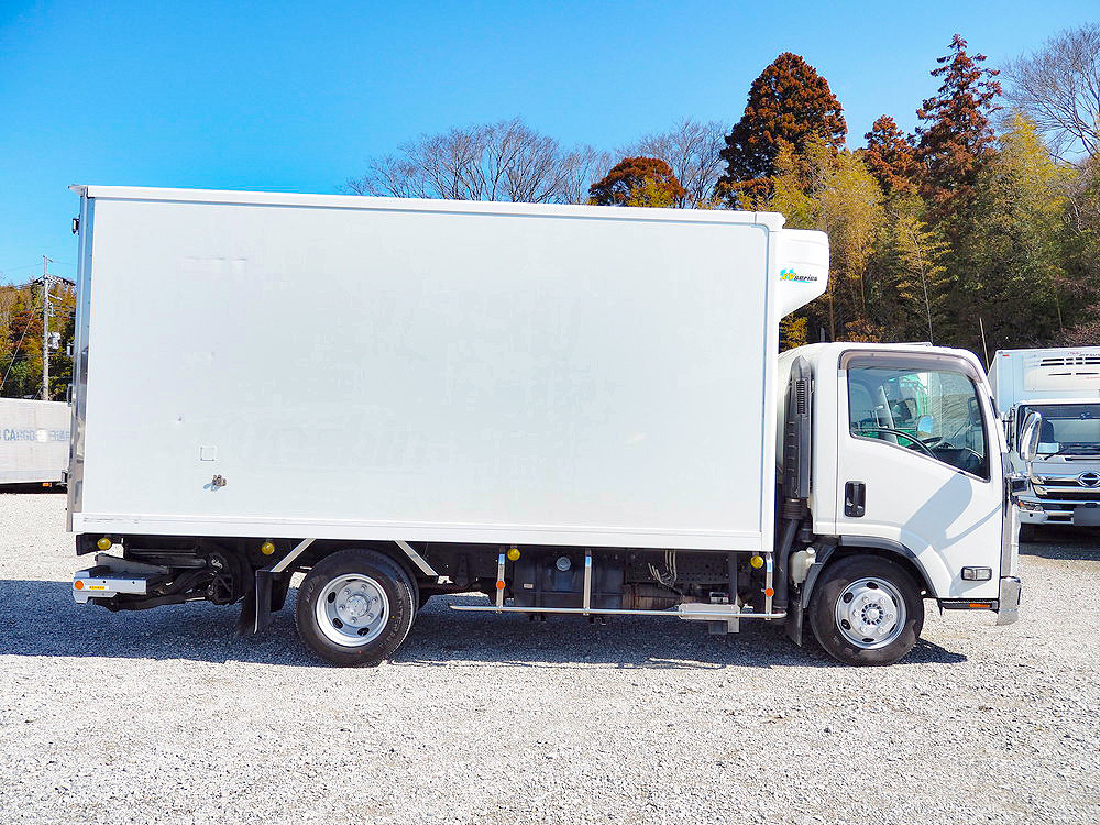 いすゞ エルフ 冷凍バン 小型 TKG-NPR85AN 年式 H26[写真09]