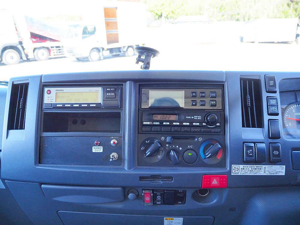 いすゞ エルフ 冷凍バン 小型 TKG-NPR85AN 年式 H26[写真29]