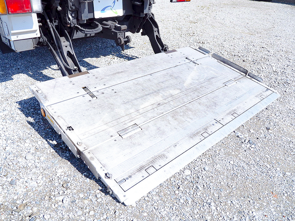 いすゞ エルフ 冷凍バン 小型 TKG-NPR85AN 年式 H26[写真24]