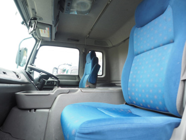 いすゞ ギガ ウイング車 大型 QKG-CYL77A 年式 H26 [写真39]