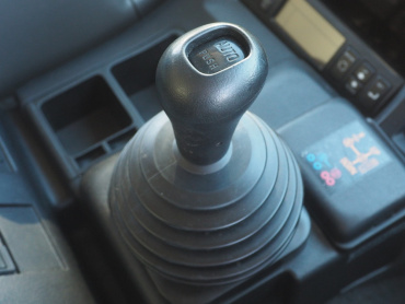 いすゞ ギガ 冷凍ウイング 大型 QKG-CYL77A 年式 H26[写真34]