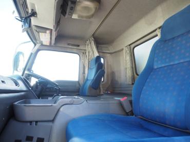 いすゞ ギガ 冷凍ウイング 大型 QKG-CYL77A 年式 H26[写真40]