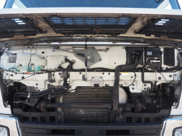 いすゞ ギガ 冷凍ウイング 大型 QKG-CYL77A 年式 H26[写真47]