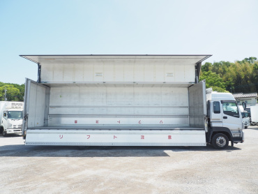 いすゞ ギガ ウイング車 大型 QKG-CYJ77A 年式 H28[写真12]