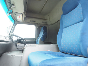 いすゞ ギガ 冷凍バン 大型 QKG-CYL77A 年式 H27[写真41]
