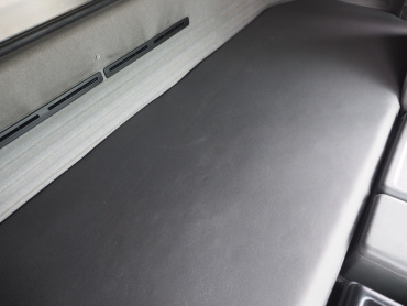 いすゞ ギガ 冷凍バン 大型 QKG-CYL77A 年式 H27[写真39]