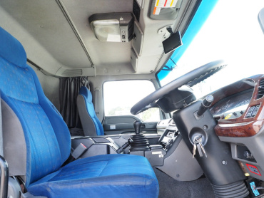 いすゞ ギガ ウイング車 大型 QKG-CYJ77A 年式 H28[写真32]