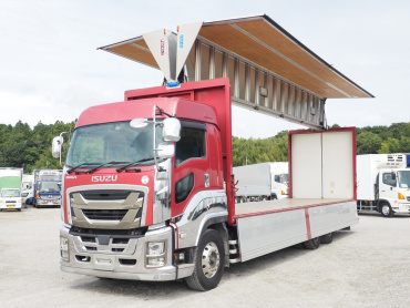 いすゞ ギガ ウイング車 大型 2PG-CYL77C 年式 H30[写真03]