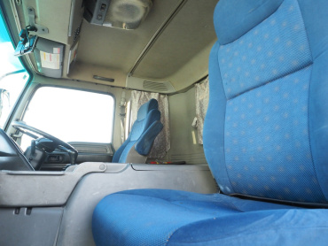 いすゞ ギガ ウイング車 大型 QKG-CYJ77A 年式 H24[写真34]
