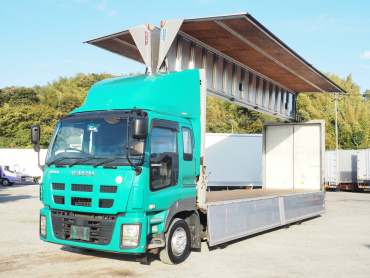 いすゞ ギガ ウイング車 大型 QKG-CYJ77A 年式 H24[写真02]