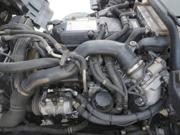 いすゞ フォワード 冷凍バン 中型 TKG-FRR90S2 年式 H28[写真37]