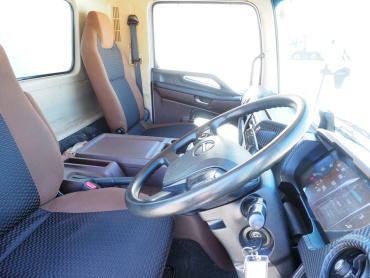 日野 レンジャープロ バン車 中型 2KG-FC2ABA 年式 H30[写真21]