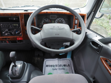 いすゞ エルフ 平ボディ 小型 TRG-NLR85AR 年式 H29[写真26]