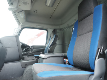 いすゞ ギガ トラクタ 大型 QKG-EXD52BE 年式 H30[写真33]
