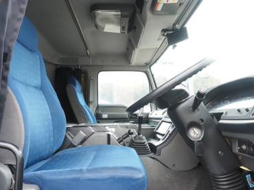 いすゞ ギガ 冷凍ウイング 大型 QKG-CYJ77A 年式 H26[写真36]