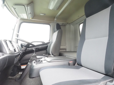 日野 レンジャー バン車 中型 TKG-FD7JLAA 年式 H25[写真30]