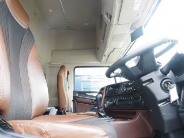 日野 プロフィア ウイング車 大型 2DG-FW1AHG 年式 R1[写真31]