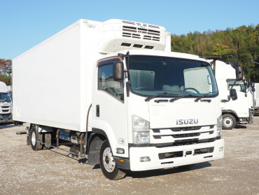 いすゞ フォワード 冷凍バン 中型 TKG-FRR90S2 年式 H28[写真03]