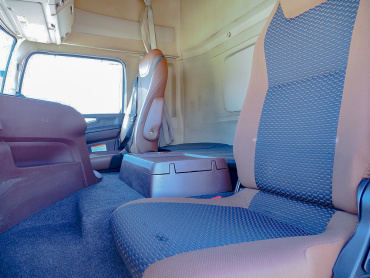 日野 プロフィア ウイング車 大型 2DG-FW1AHG 年式 R1[写真41]