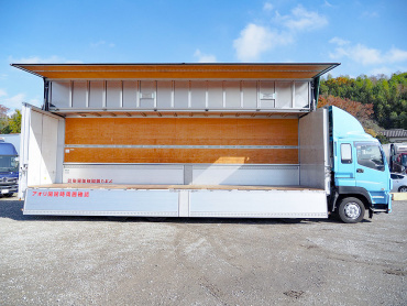いすゞ ギガ ウイング車 大型 QKG-CYJ77A 年式 H27[写真10]