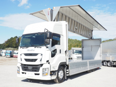 いすゞ ギガ ウイング車 大型 2PG-CYL77C 年式 R2[写真02]