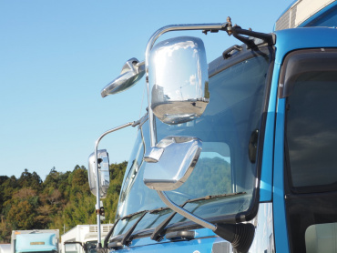 いすゞ ギガ 冷凍ウイング 大型 QKG-CYJ77A 年式 H26[写真09]