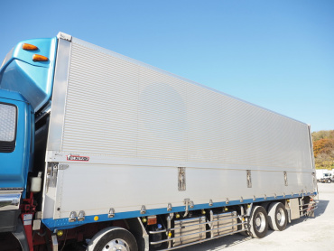 いすゞ ギガ 冷凍ウイング 大型 QKG-CYJ77A 年式 H26[写真18]