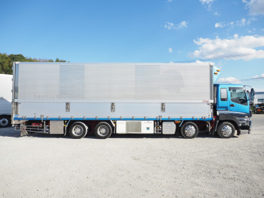 いすゞ ギガ 冷凍ウイング 大型 QKG-CYJ77A 年式 H26[写真10]