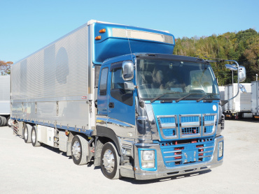 いすゞ ギガ 冷凍ウイング 大型 QKG-CYJ77A 年式 H26[写真04]