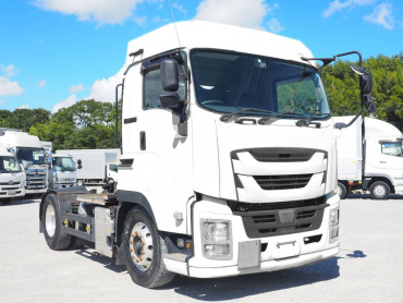 いすゞ ギガ トラクタ 大型 QKG-EXD52BE 年式 H30[写真03]