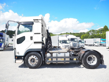 いすゞ ギガ トラクタ 大型 QKG-EXD52BE 年式 H30[写真09]