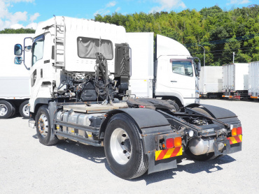 いすゞ ギガ トラクタ 大型 QKG-EXD52BE 年式 H30[写真06]