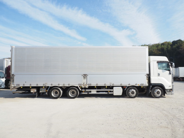 いすゞ ギガ ウイング車 大型 QKG-CYJ77B 年式 H29[写真09]