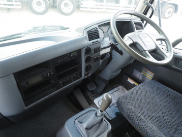 三菱ふそう ファイター 冷凍バン 中型 TKG-FK64F 年式 H27[写真29]