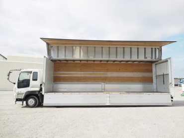 いすゞ ギガ ウイング車 大型 QKG-CYJ77A 年式 H27[写真13]