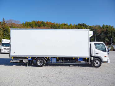 三菱ふそう キャンター 冷凍バン 小型 2RG-FED90 年式 R3[写真09]